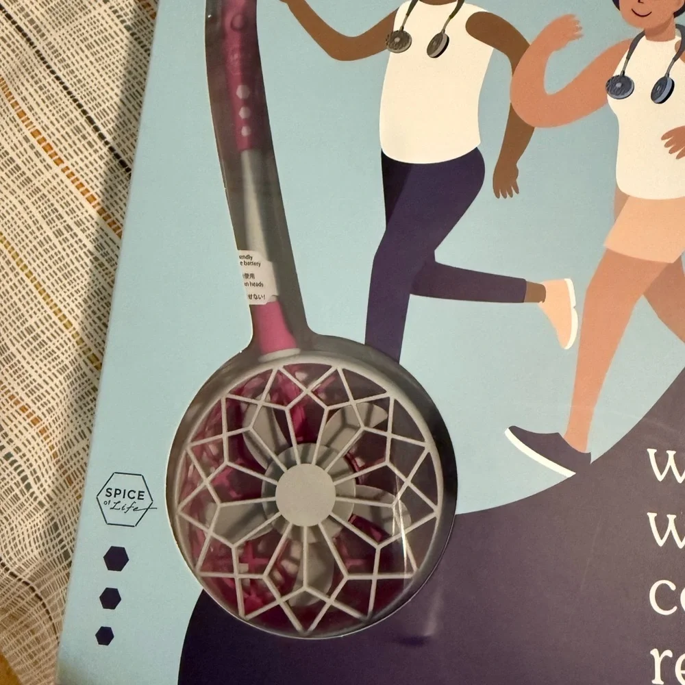 Wearable Wireless Cooling Relief - Black and Pink